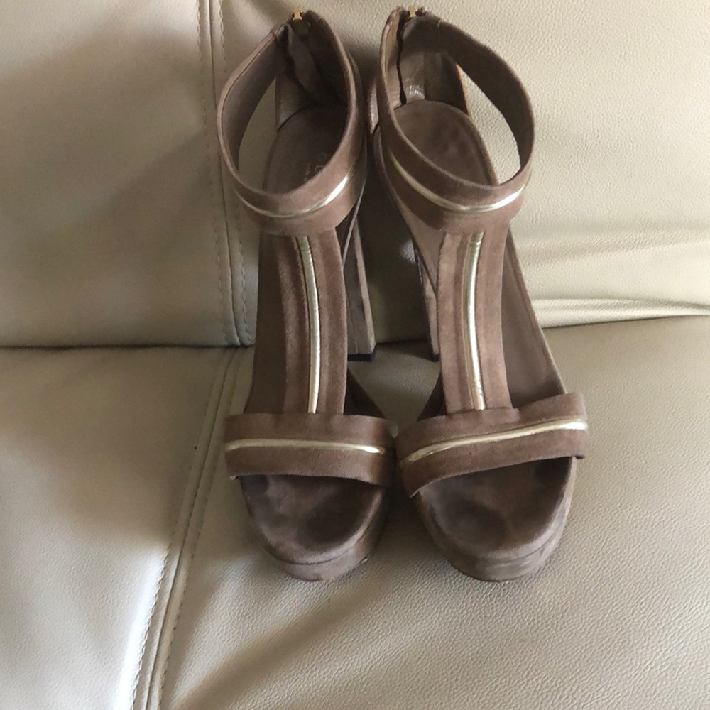 Gucci Keira Heel shoes